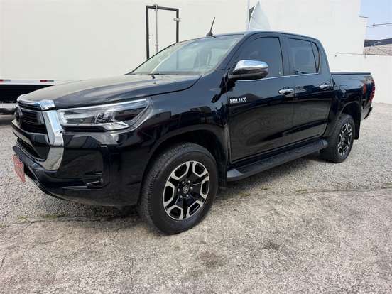 TOYOTA-HILUX-2.8 D-4D TURBO DIESEL CD SRX 4X4 AUTOMÁTICO TOYOTA-HILUX-2021