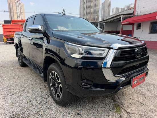 TOYOTA-HILUX-2.8 D-4D TURBO DIESEL CD SRX 4X4 AUTOMÁTICO TOYOTA-HILUX-2021