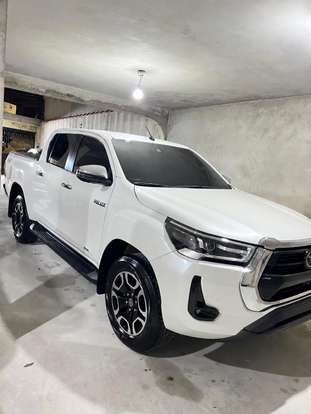 TOYOTA-HILUX-2022