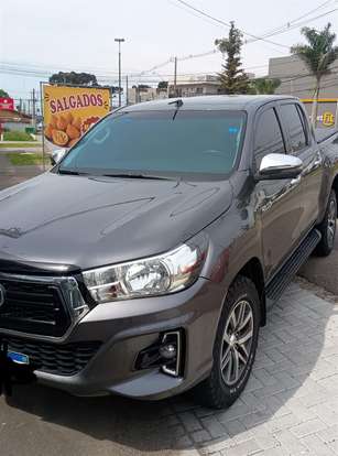 TOYOTA-HILUX-2019