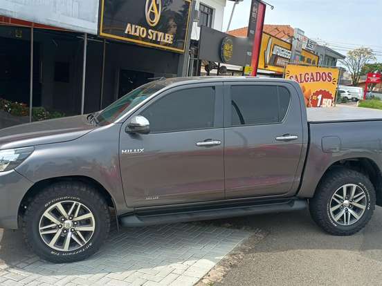 TOYOTA-HILUX-2.8 SRV 4X4 CD 16V DIESEL 4P AUTOMÁTICO TOYOTA-HILUX-2019