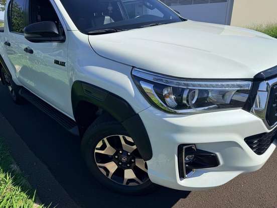 TOYOTA-HILUX-2.8 SRX 4X4 CD 16V DIESEL 4P AUTOMÁTICO TOYOTA-HILUX-2020