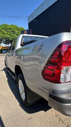 TOYOTA-HILUX-2017