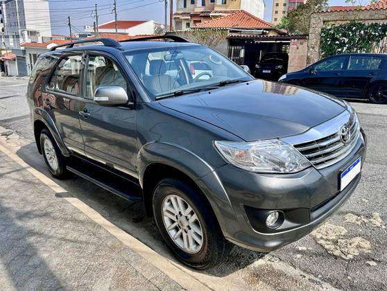 TOYOTA HILUX SW4 2.7 SR 4X2 16V FLEX 4P MANUAL