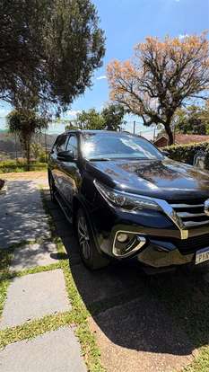 TOYOTA-HILUX SW4-2016