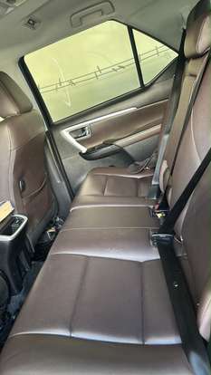 TOYOTA-HILUX SW4-2019