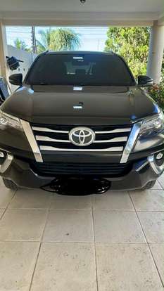 TOYOTA-HILUX SW4-2019