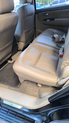 TOYOTA-HILUX SW4-2011
