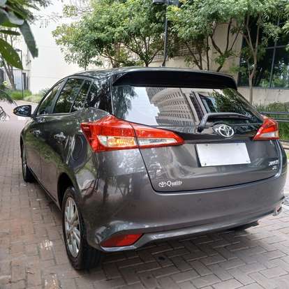 TOYOTA-YARIS-2020