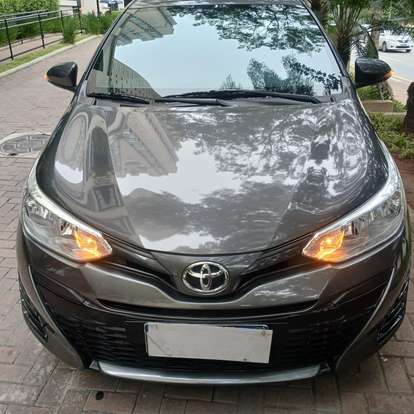 TOYOTA-YARIS-2020