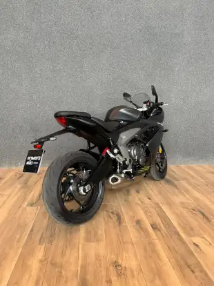TRIUMPH-DAYTONA 660-2025