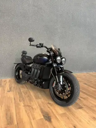 TRIUMPH-ROCKET III STORM GT-2025