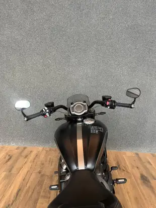 TRIUMPH-ROCKET III STORM GT-2025