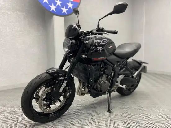 TRIUMPH-TRIDENT 660-2025