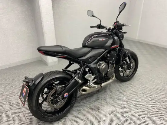 TRIUMPH-TRIDENT 660-2025