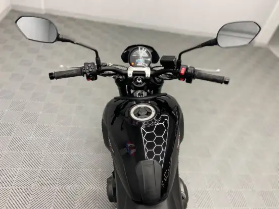 TRIUMPH-TRIDENT 660 TRIUMPH-TRIDENT 660-2025