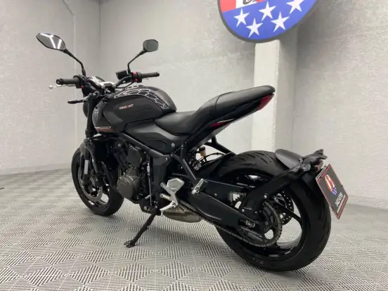 TRIUMPH-TRIDENT 660-2025