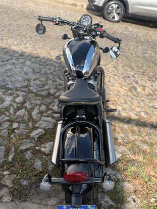 TRIUMPH-BONNEVILLE BOBBER 1200-2023