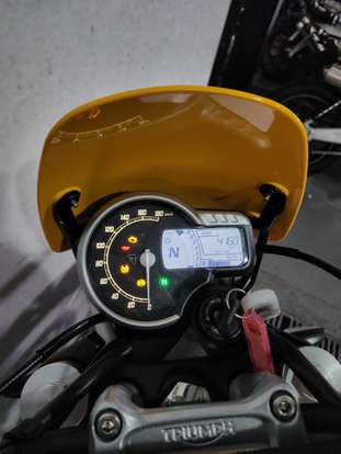 TRIUMPH-SCRAMBLER 400 X-2025