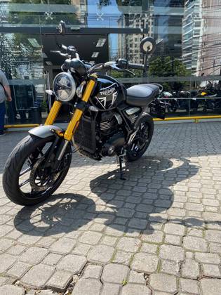 TRIUMPH SPEED 400 