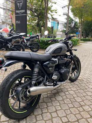 TRIUMPH-SPEED TWIN 900-2023