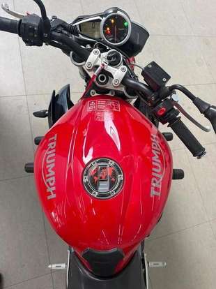 TRIUMPH-STREET TRIPLE 675 ABS-2014