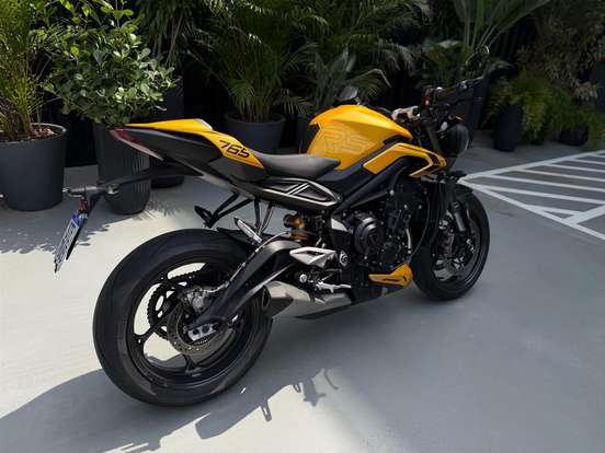 TRIUMPH-STREET TRIPLE RS ABS TRIUMPH-STREET TRIPLE RS ABS-2025