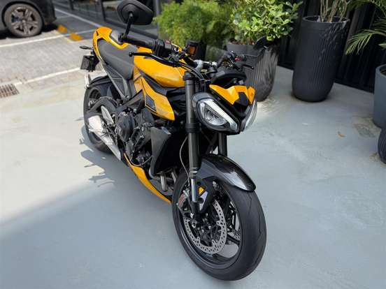 TRIUMPH-STREET TRIPLE RS ABS TRIUMPH-STREET TRIPLE RS ABS-2025