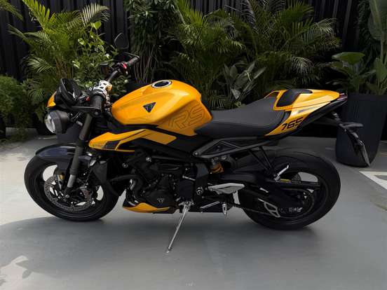 TRIUMPH-STREET TRIPLE RS ABS TRIUMPH-STREET TRIPLE RS ABS-2025