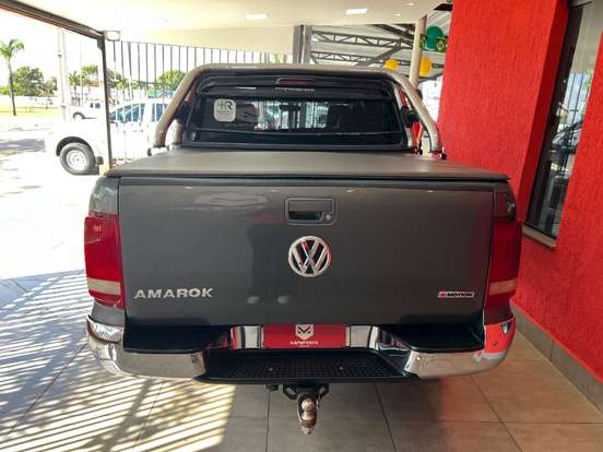 VOLKSWAGEN-AMAROK-2019