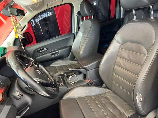 VOLKSWAGEN-AMAROK-2.0 HIGHLINE 4X4 CD 16V TURBO INTERCOOLER DIESEL 4P AUTOMÁTICO VOLKSWAGEN-AMAROK-2019
