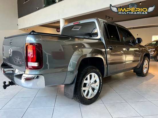 VOLKSWAGEN-AMAROK-2018
