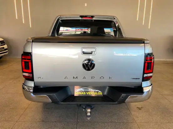 VOLKSWAGEN-AMAROK-2024