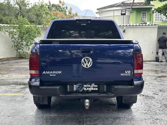 VOLKSWAGEN-AMAROK-2022