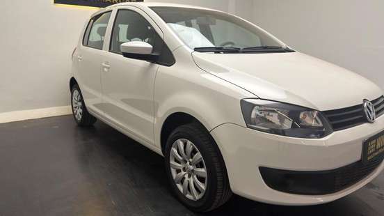 VOLKSWAGEN-FOX-1.0 MI 8V FLEX 4P MANUAL VOLKSWAGEN-FOX-2014