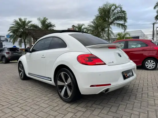 VOLKSWAGEN-FUSCA-2.0 TSI 16V GASOLINA 2P AUTOMÁTICO VOLKSWAGEN-FUSCA-2013