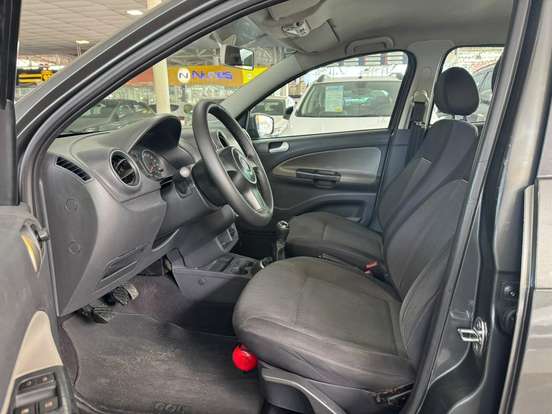 VOLKSWAGEN-GOL-1.0 MI 8V FLEX 4P MANUAL G.VI VOLKSWAGEN-GOL-2012