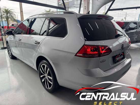 VOLKSWAGEN-GOLF-2016