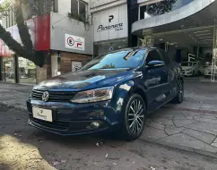 VOLKSWAGEN JETTA 2.0 TSI HIGHLINE 211CV GASOLINA 4P TIPTRONIC VOLKSWAGEN JETTA 2.0 TSI HIGHLINE 211CV GASOLINA 4P TIPTRONIC