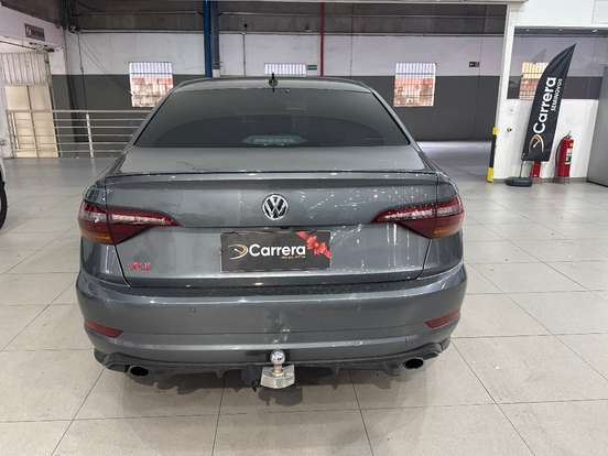 VOLKSWAGEN-JETTA-2019