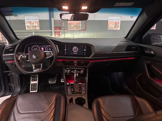VOLKSWAGEN-JETTA-2019