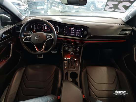VOLKSWAGEN-JETTA-2023