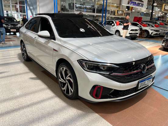 VOLKSWAGEN-JETTA-2024