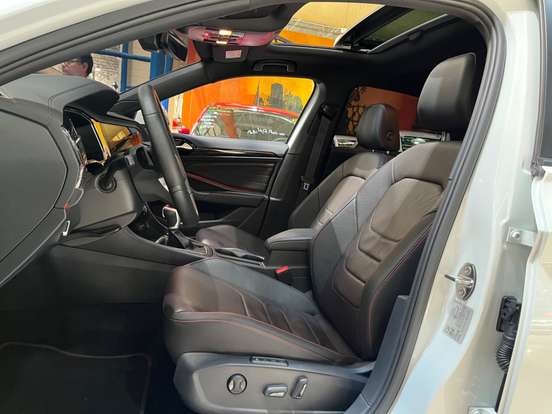 VOLKSWAGEN-JETTA-2.0 350 TSI GASOLINA GLI DSG VOLKSWAGEN-JETTA-2024