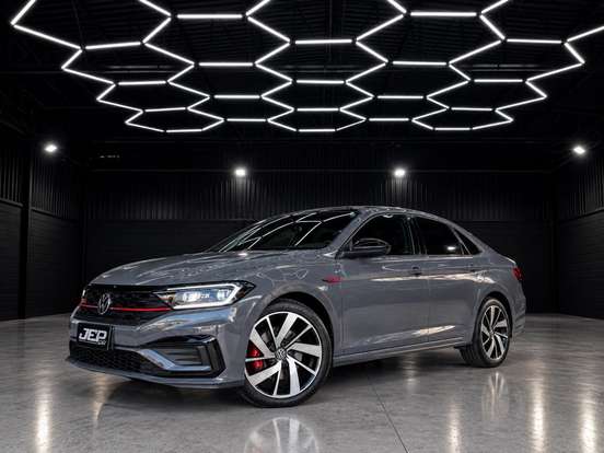 VOLKSWAGEN-JETTA-2020