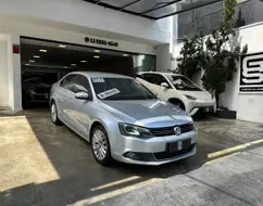 VOLKSWAGEN JETTA 2.0 TSI HIGHLINE 211CV GASOLINA 4P TIPTRONIC VOLKSWAGEN JETTA 2.0 TSI HIGHLINE 211CV GASOLINA 4P TIPTRONIC