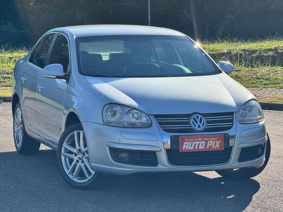 VOLKSWAGEN-JETTA-2009
