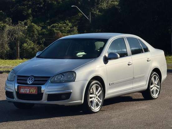 VOLKSWAGEN-JETTA-2.5 I 20V 170CV GASOLINA 4P TIPTRONIC VOLKSWAGEN-JETTA-2009