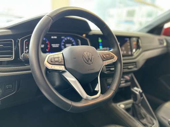 VOLKSWAGEN-NIVUS-1.0 200 TSI TOTAL FLEX HIGHLINE AUTOMÁTICO VOLKSWAGEN-NIVUS-2025