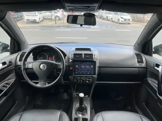VOLKSWAGEN-POLO-1.6 MI SPORTLINE 8V FLEX 4P MANUAL VOLKSWAGEN-POLO-2009